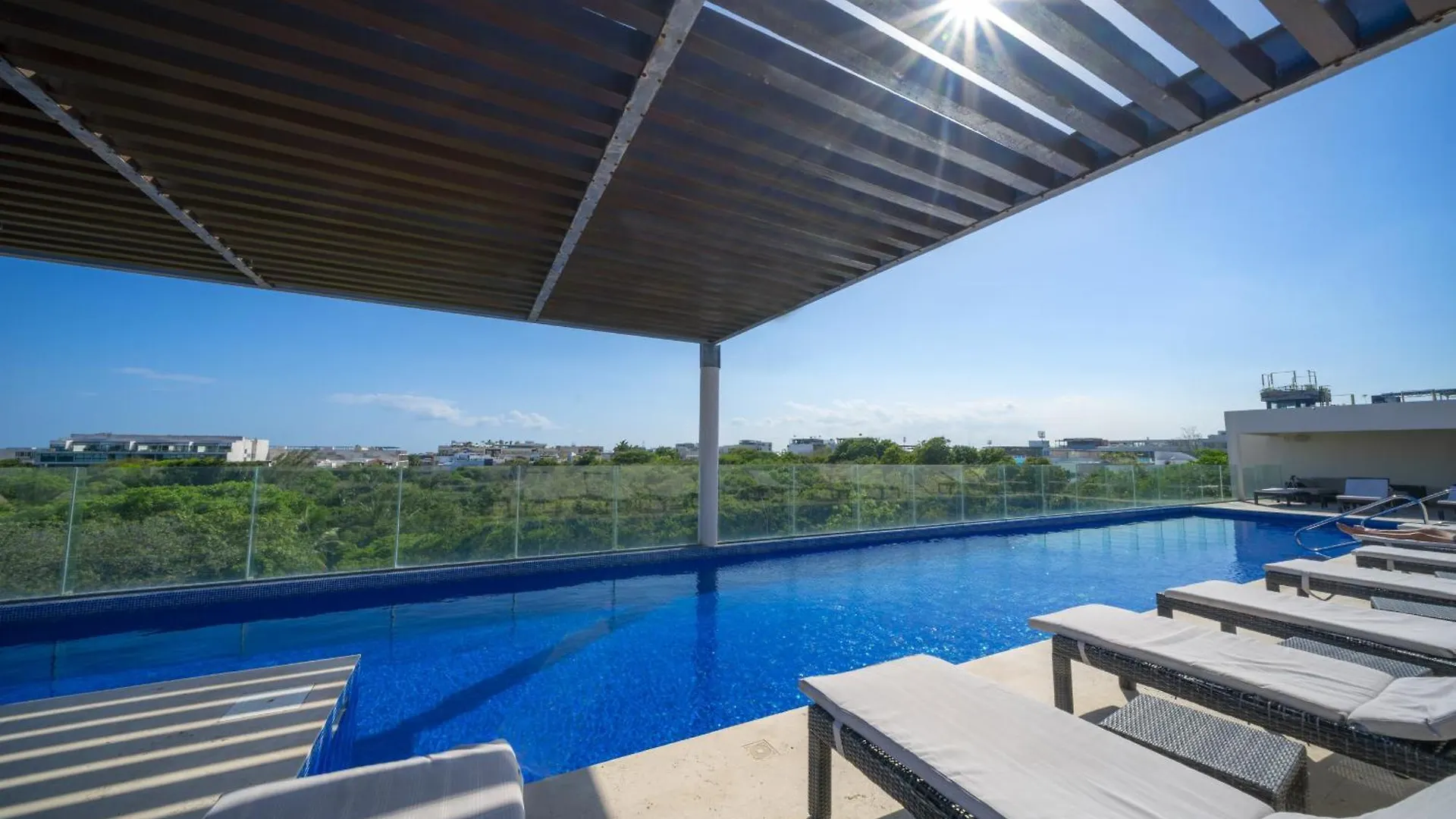 2 Bedroom Condo With Rooftop Pool - Terrazas Condos Playa del Carmen